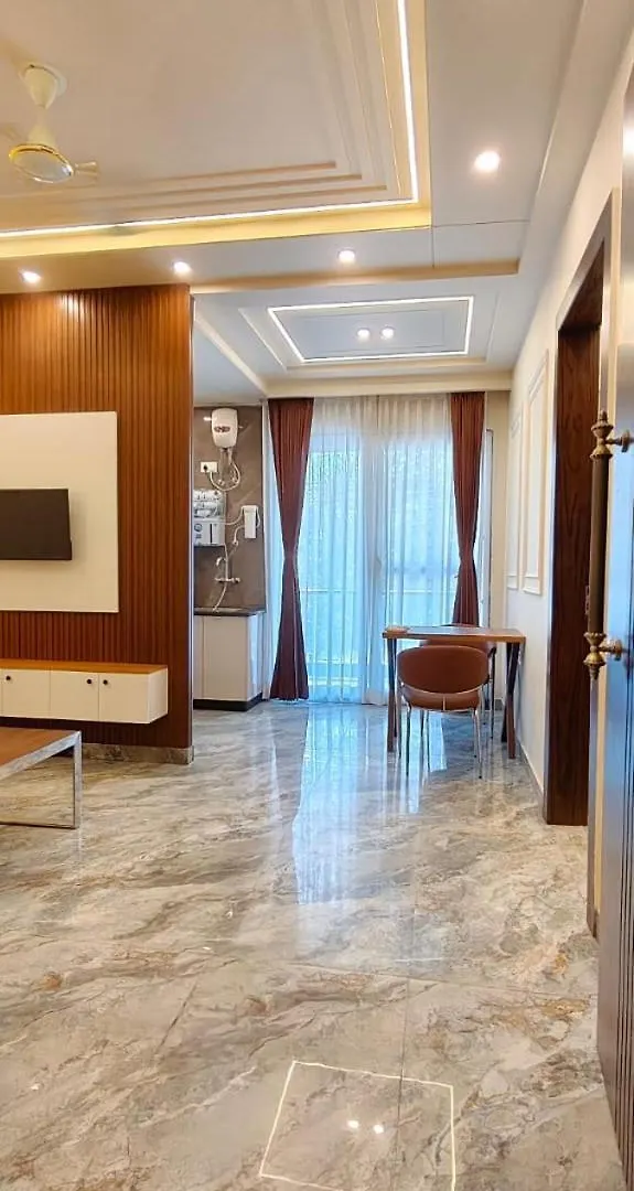 Lime Tree 1Bhk Service Apartment Near Artemis, Sector 52 Gurgaon