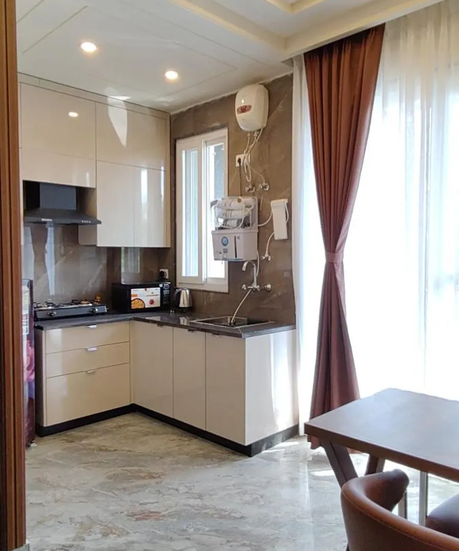 Lime Tree 1Bhk Service Apartment Near Artemis, Sector 52 Gurgaon 0*,
